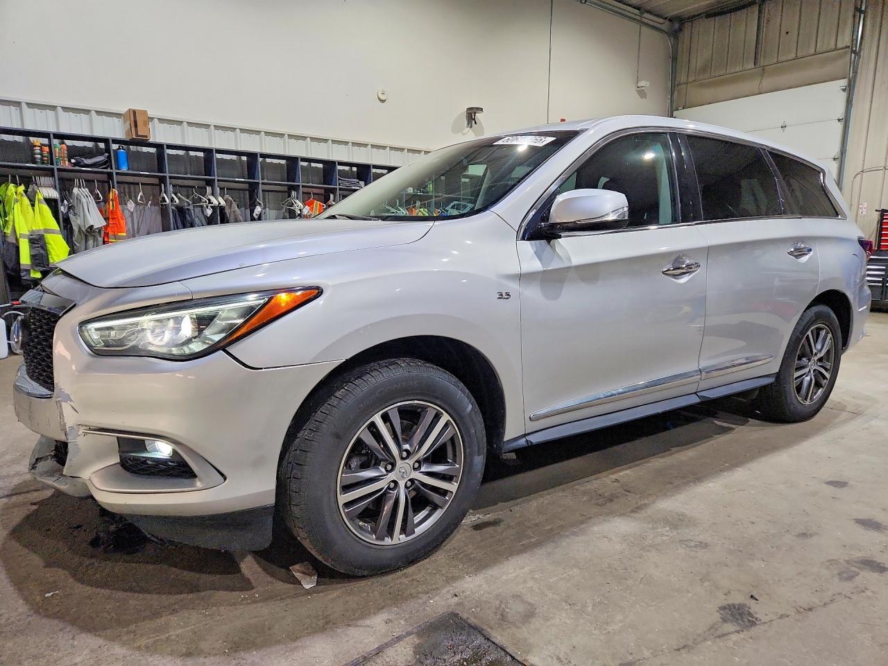 5N1AL0MM3GC518584 · 2016 INFINITI QX60