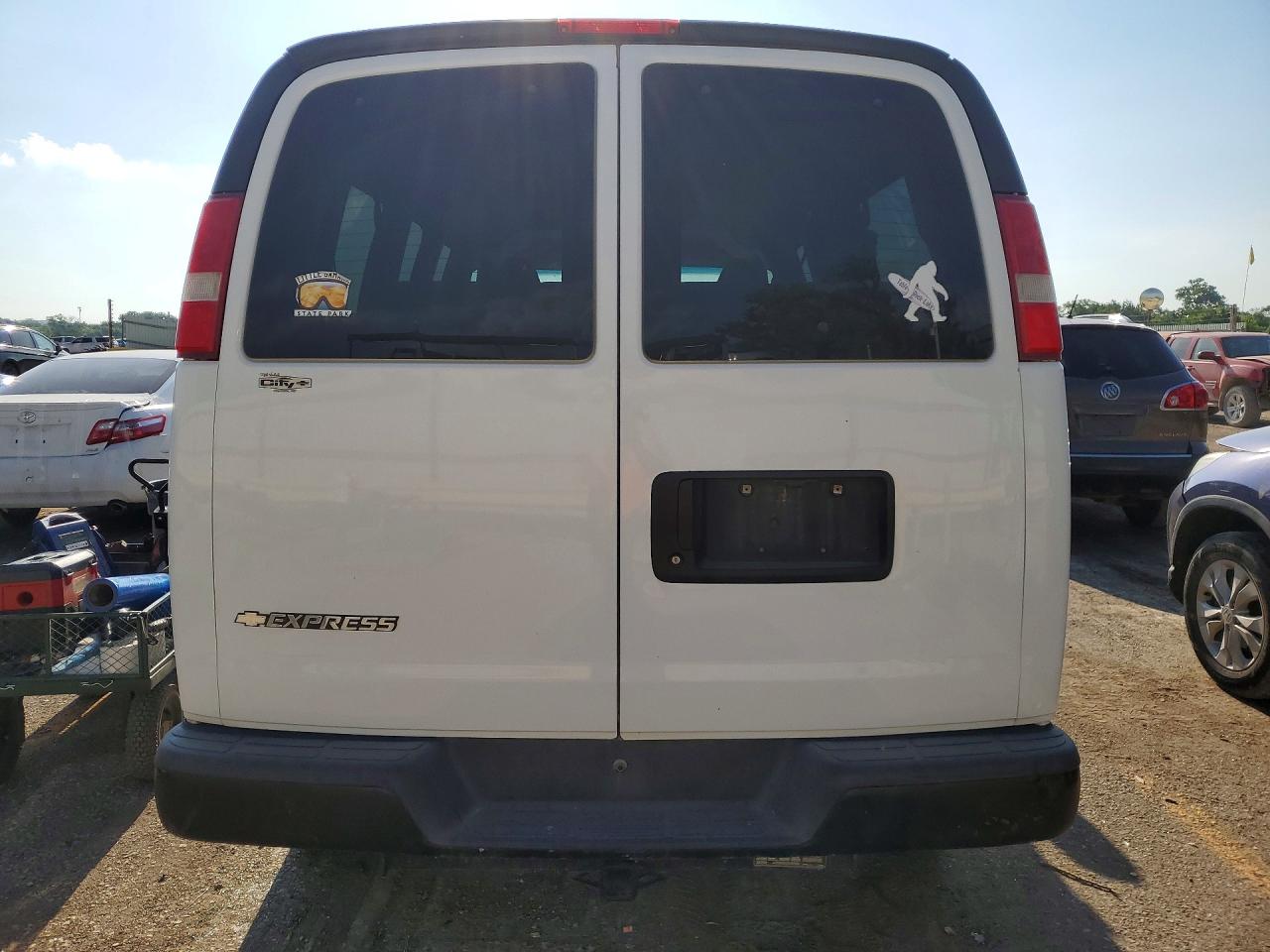 1GAZGLFG4H1132489 · 2017 CHEVROLET EXPRESS G3500 · 6/13