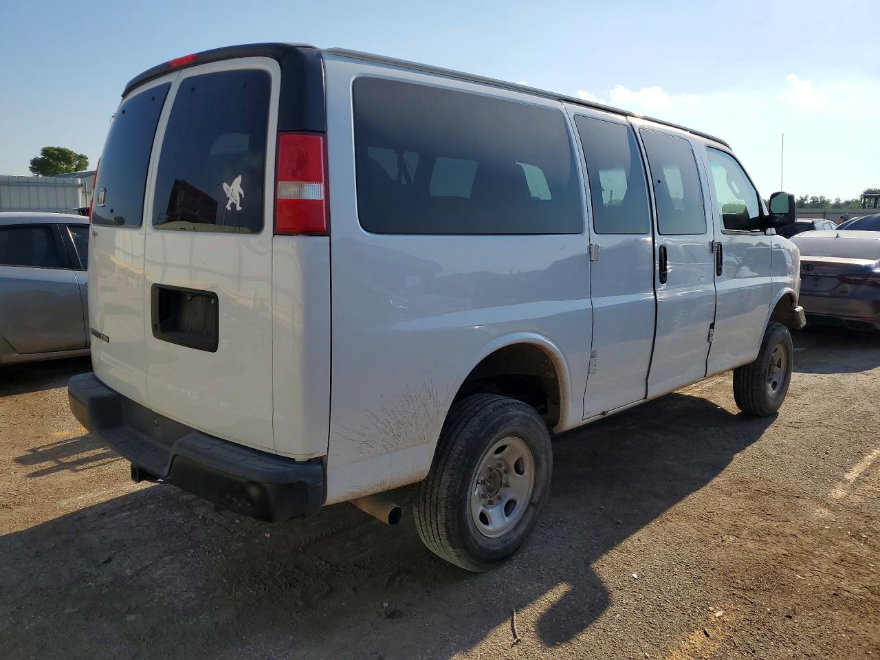 1GAZGLFG4H1132489 · 2017 CHEVROLET EXPRESS G3500 · 3/13