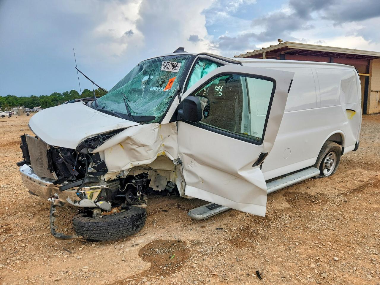 1GTW7AFP0S1168699 · 2025 GMC SAVANA