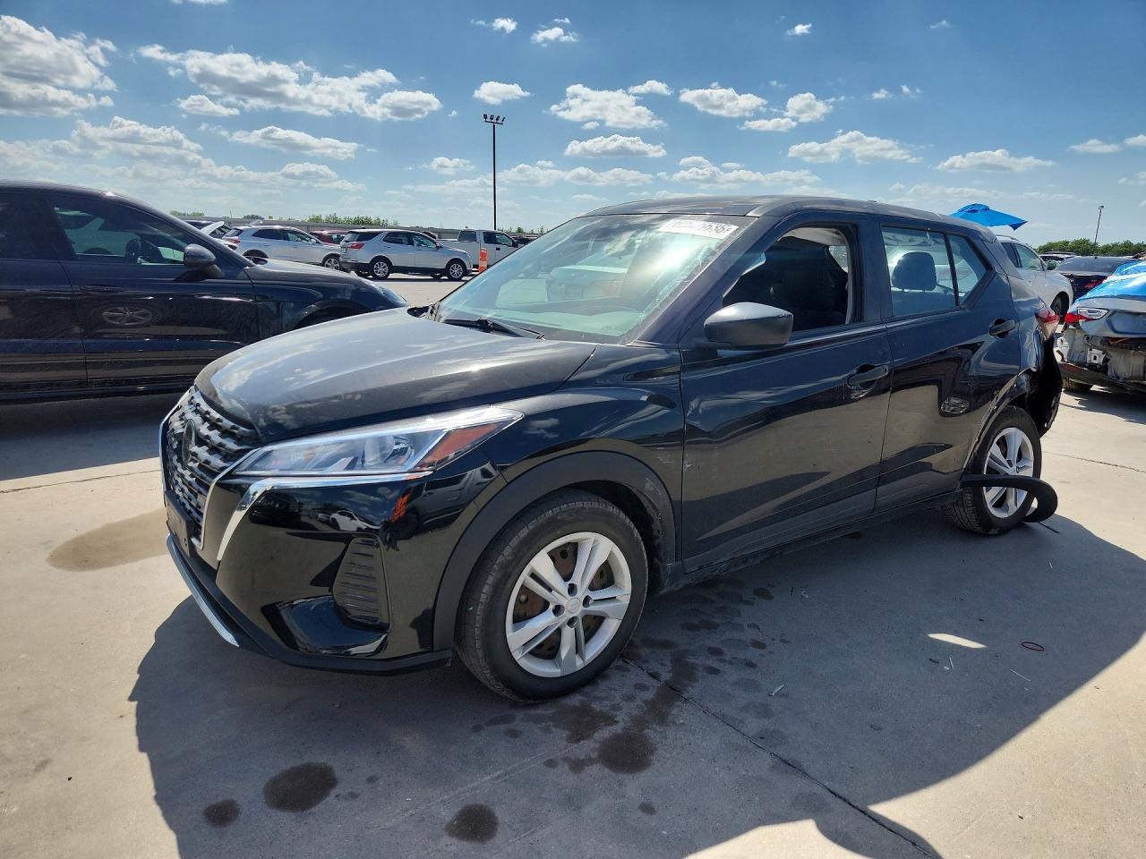 2021 NISSAN KICKS