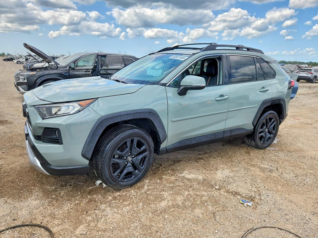 2T3J1RFV1KW028266 · 2019 TOYOTA RAV4