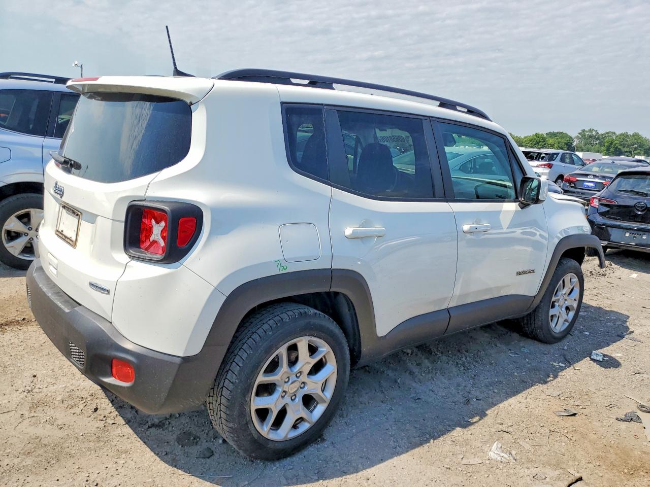 ZACCJBBB7JPJ33626 · 2018 JEEP RENEGADE · 3/13