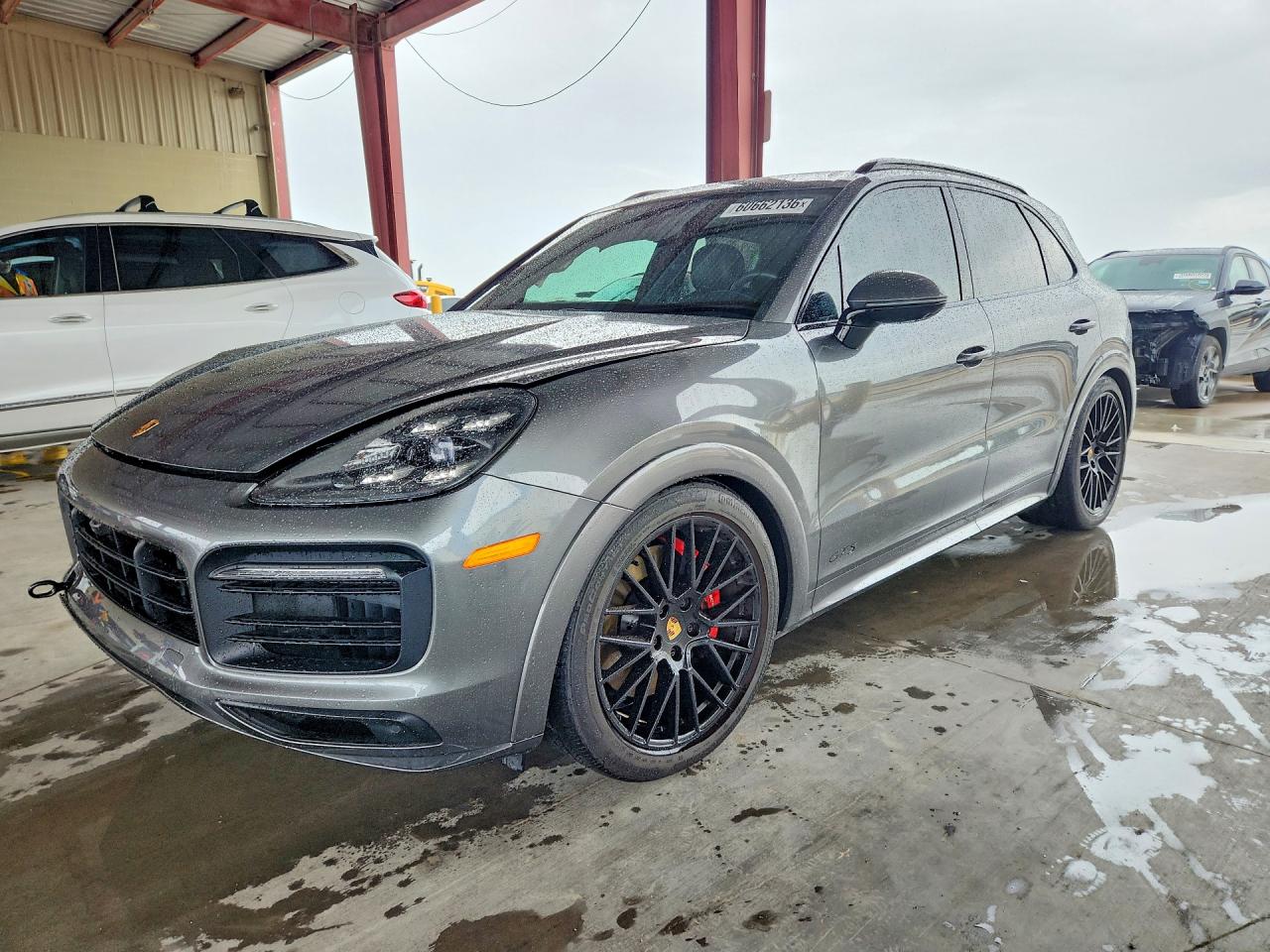 2021 PORSCHE CAYENNE