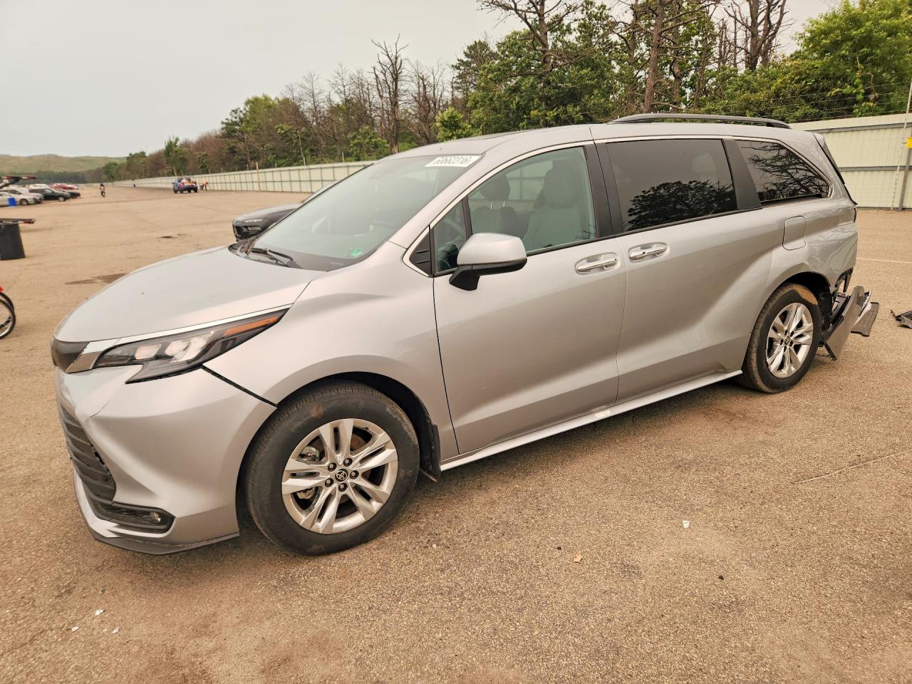 5TDJSKFC4SS182037 · 2025 TOYOTA SIENNA