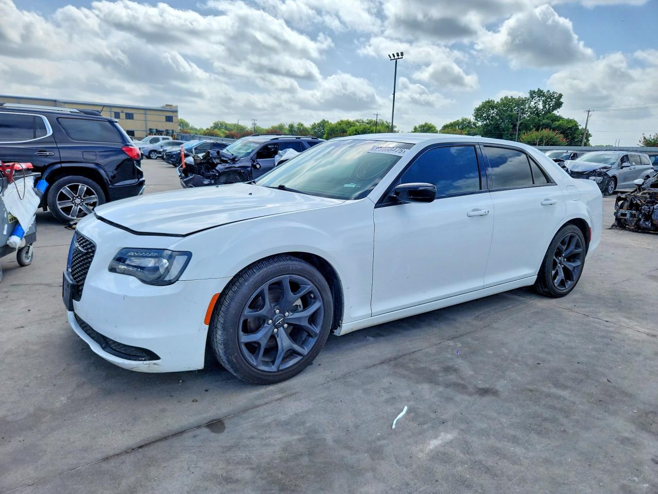 2022 CHRYSLER 300
