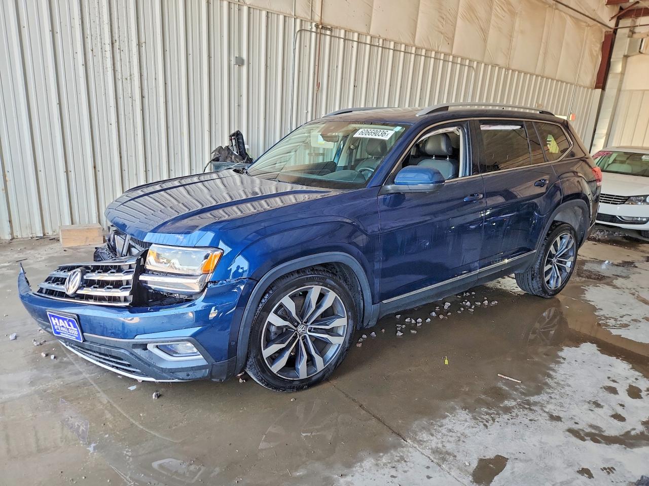1V2NR2CA7KC620193 · 2019 VOLKSWAGEN ATLAS