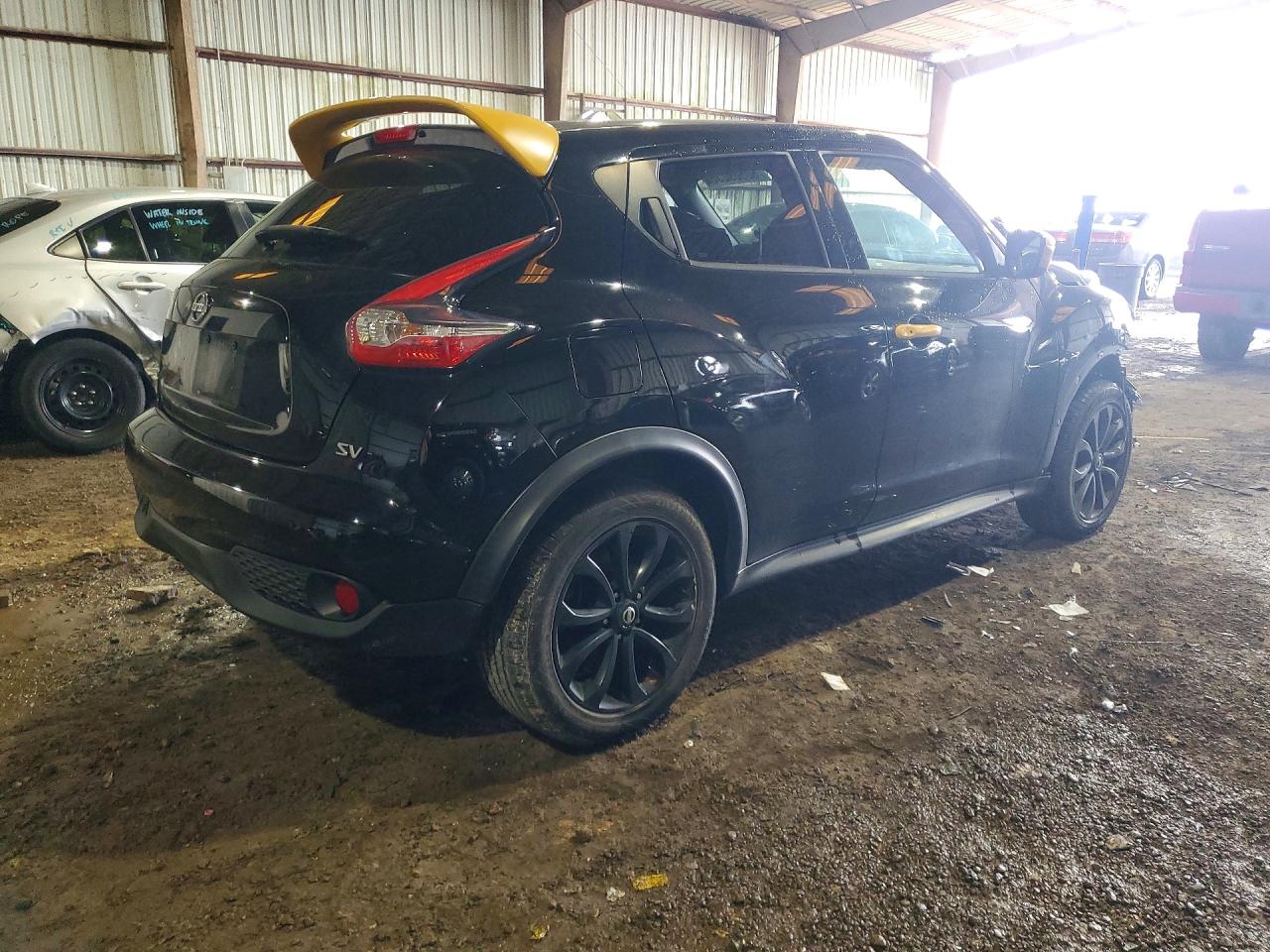 JN8AF5MR3GT603093 · 2016 NISSAN JUKE · 3/13