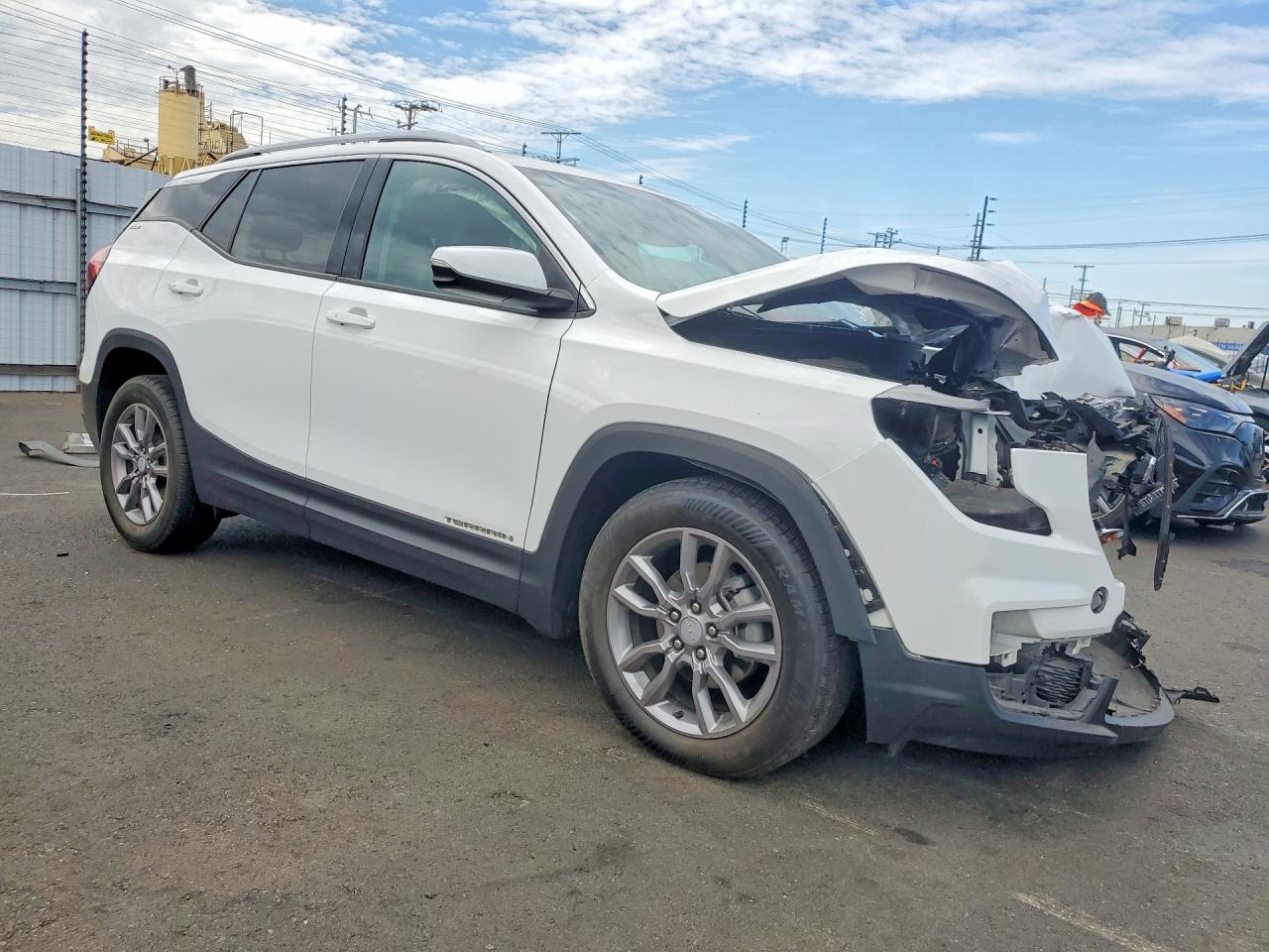 3GKALPEGXRL181302 · 2024 GMC TERRAIN · 4/14