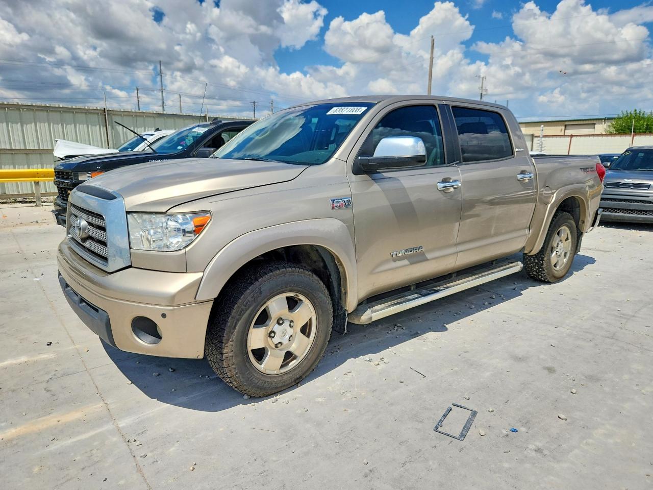 5TFDV58128X044467 · 2008 TOYOTA TUNDRA