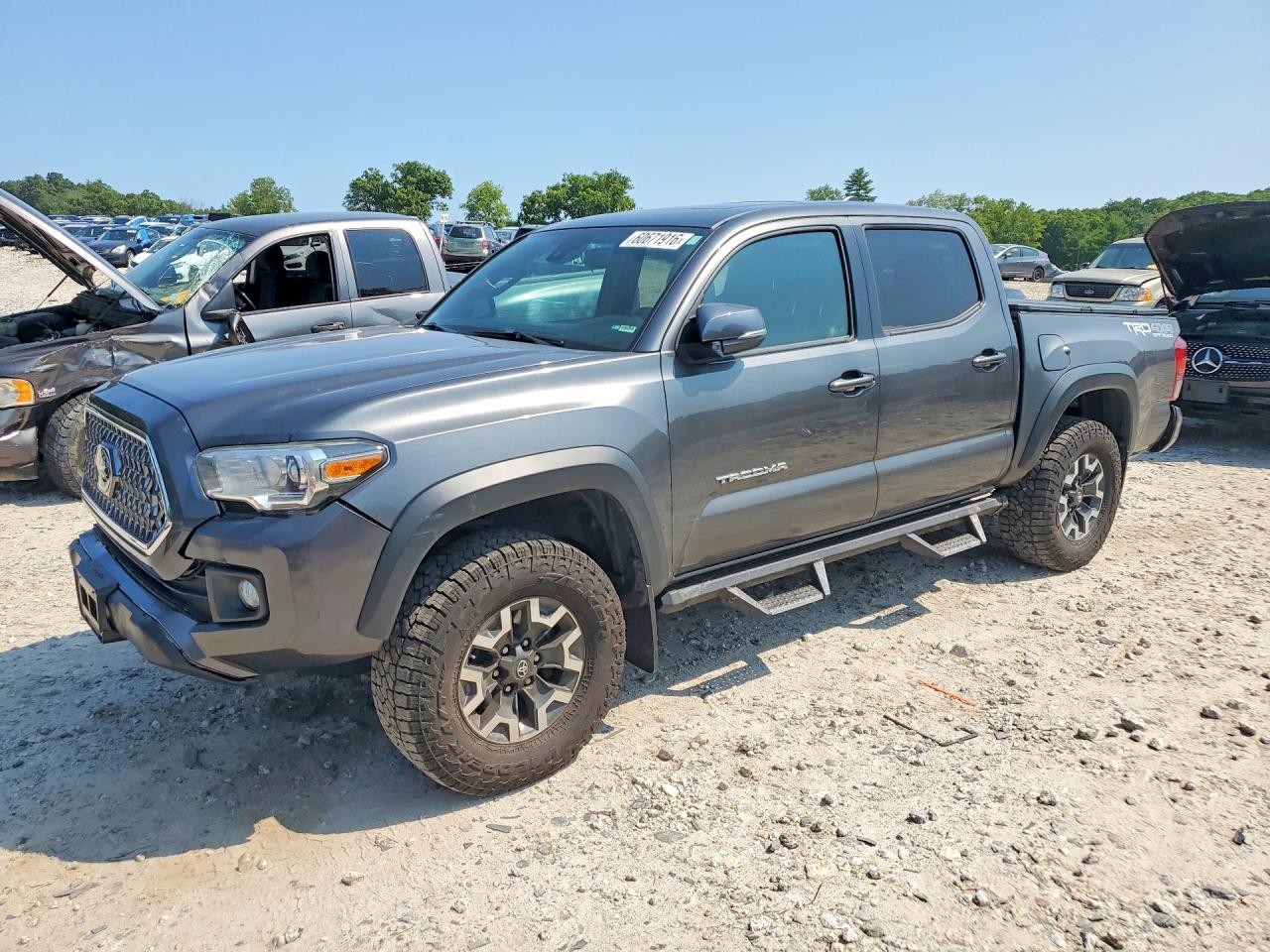 3TMCZ5AN0KM228946 · 2019 TOYOTA TACOMA