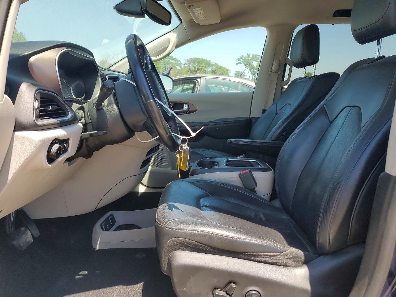2C4RC1EGXHR514546 · 2017 CHRYSLER PACIFICA · 7/14