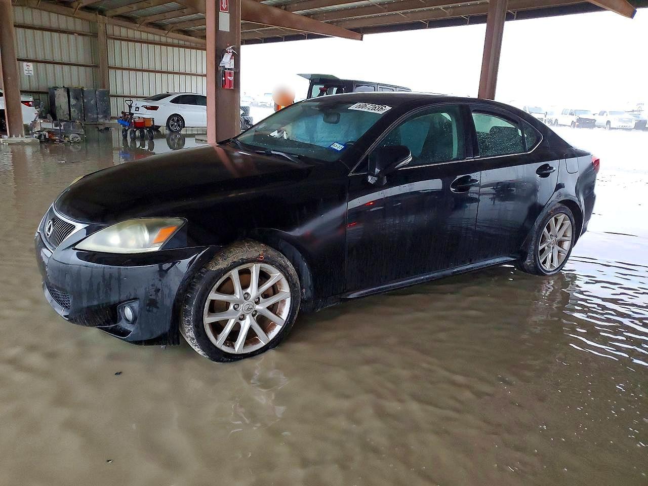 2011 LEXUS IS