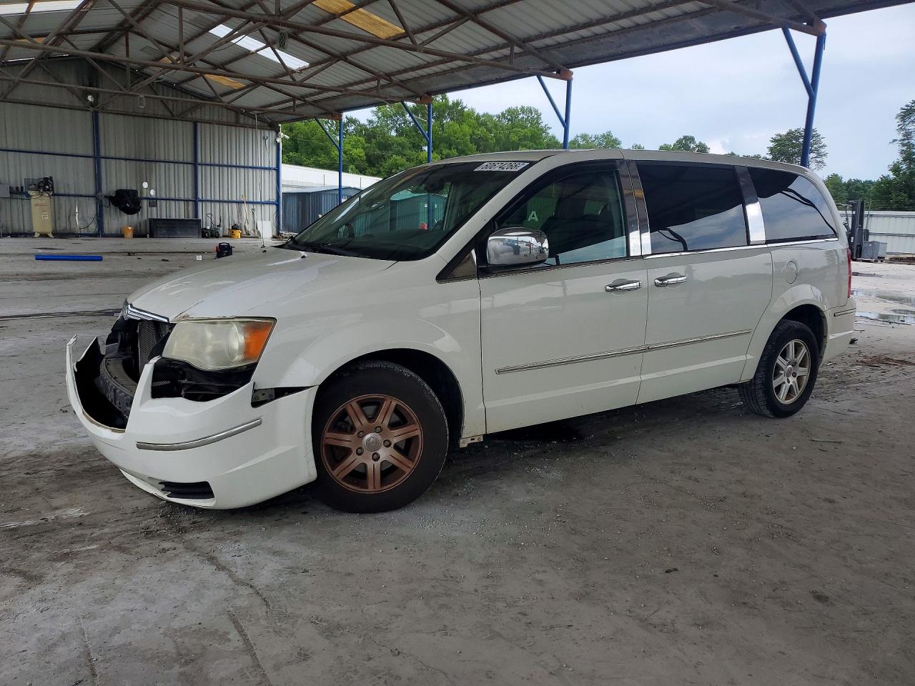 2A4RR2D14AR330088 · 2010 CHRYSLER TOWN & COUNTRY