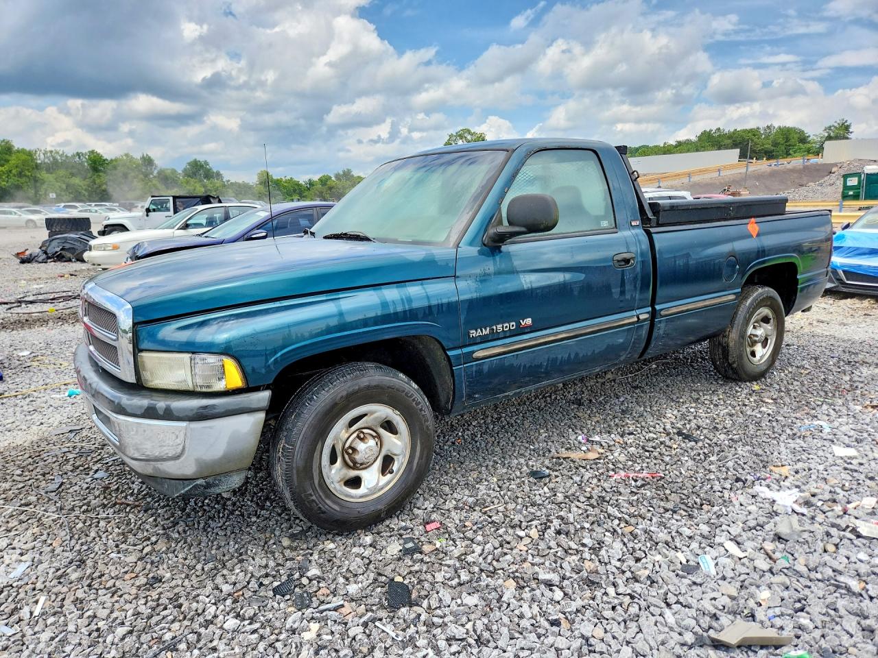 1B7HC16Y5WS698311 · 1998 DODGE RAM 1500