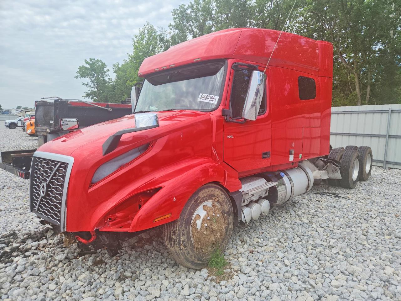 4V4NC9EH9KN899256 · 2019 VOLVO VN