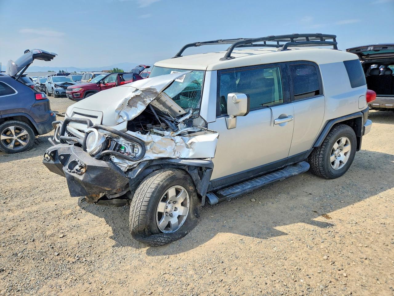 JTEBU11F270063810 · 2007 TOYOTA FJ CRUISER