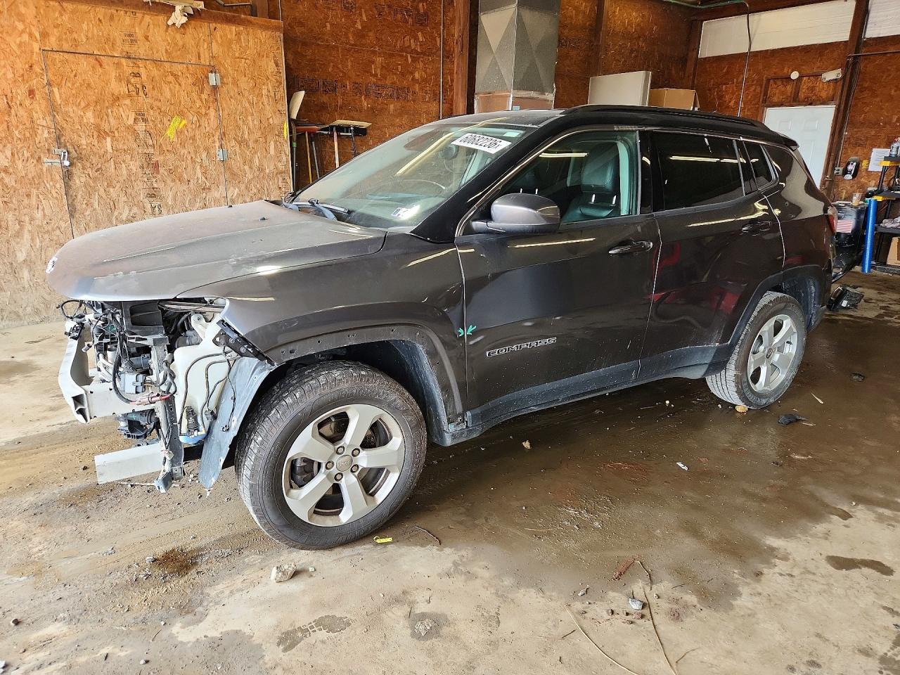 3C4NJDBB8JT162228 · 2018 JEEP COMPASS