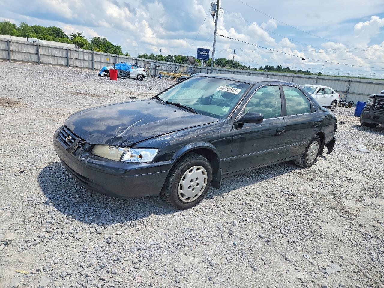 JT2BG22K0W0185781 · 1998 TOYOTA CAMRY