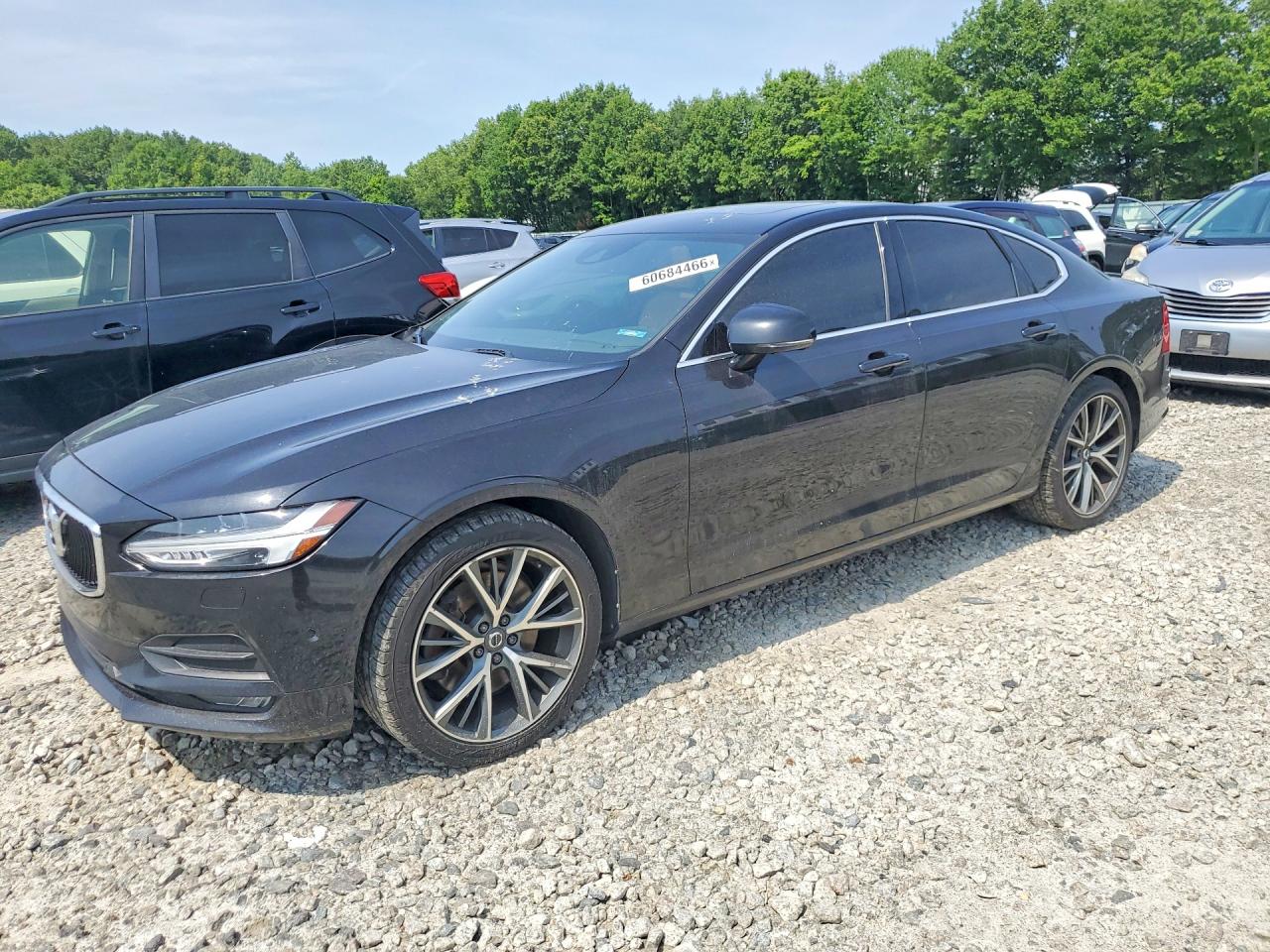 YV1A22MK8H1017165 · 2017 VOLVO S90