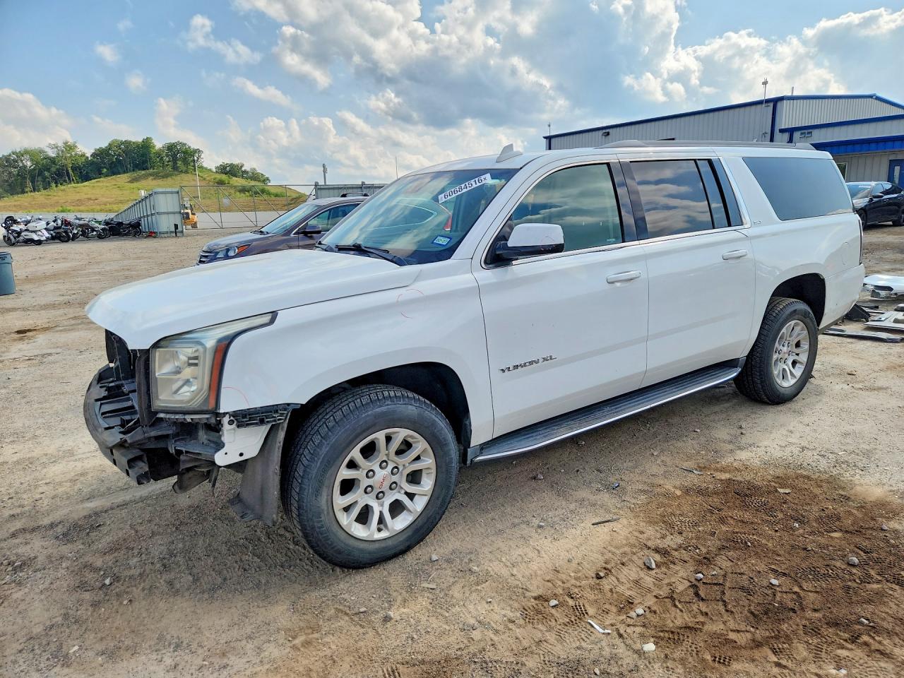 1GKS1GKC9GR217658 · 2016 GMC YUKON XL