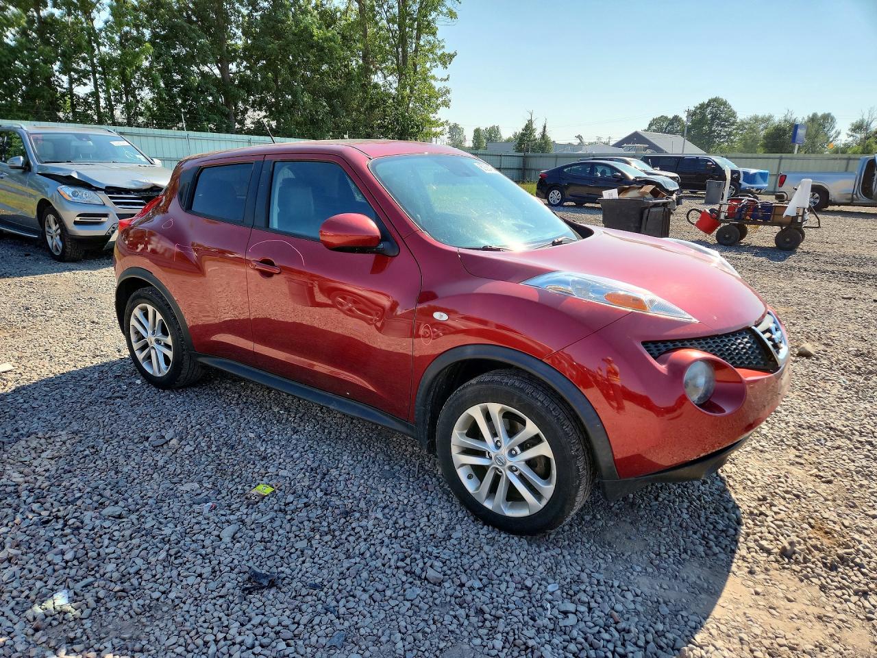 JN8AF5MV7ET482451 · 2014 NISSAN JUKE · 4/13