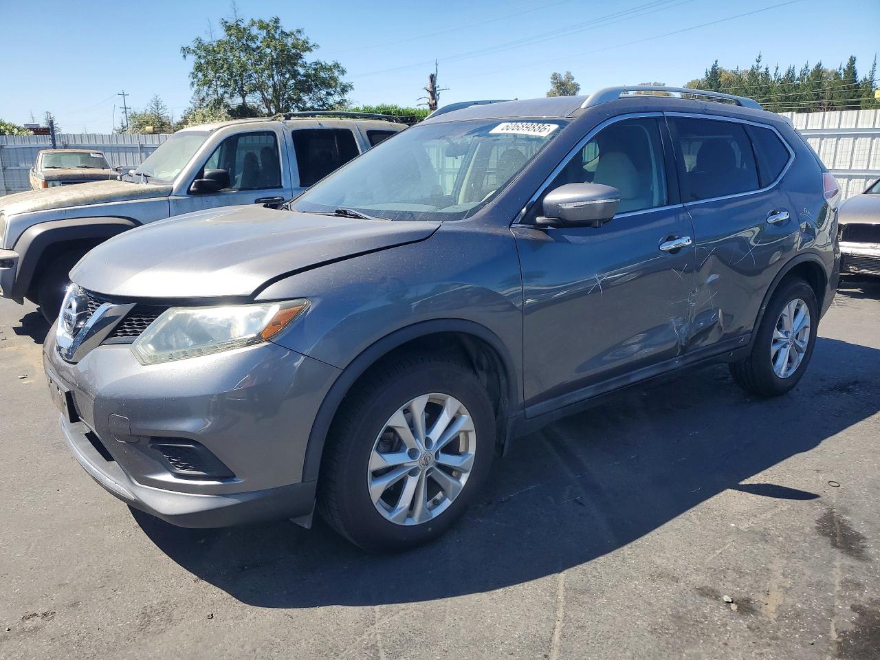 2015 NISSAN ROGUE