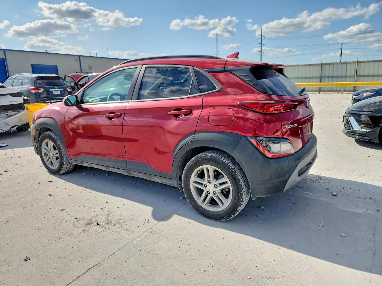 KM8K62AB8PU934182 · 2023 HYUNDAI KONA · 2/12