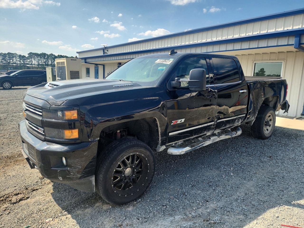 1GC4K0CY8HF241665 · 2017 CHEVROLET SILVERADO