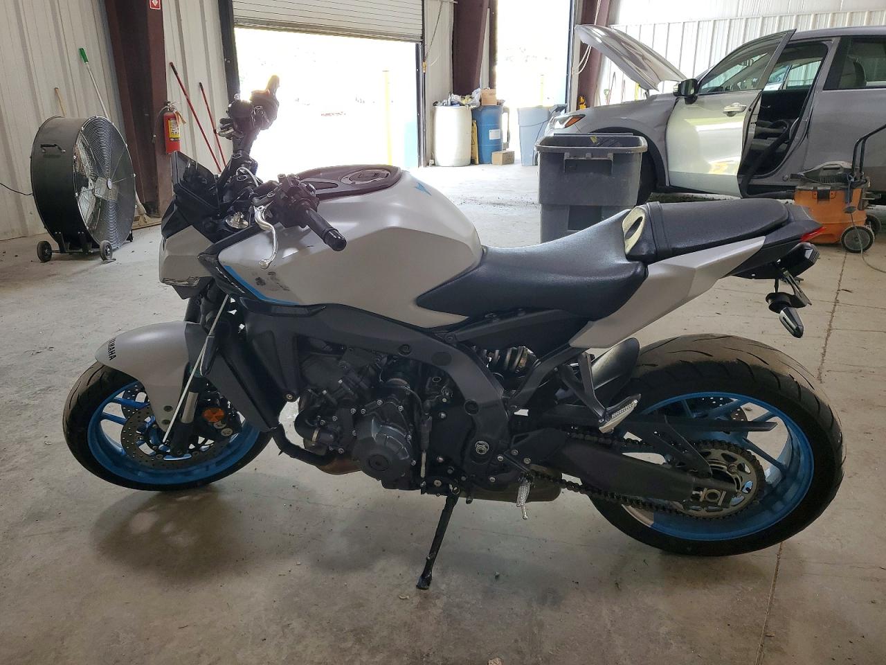 JYARN94E7SA003571 · 2025 YAMAHA MT09 · 3/9