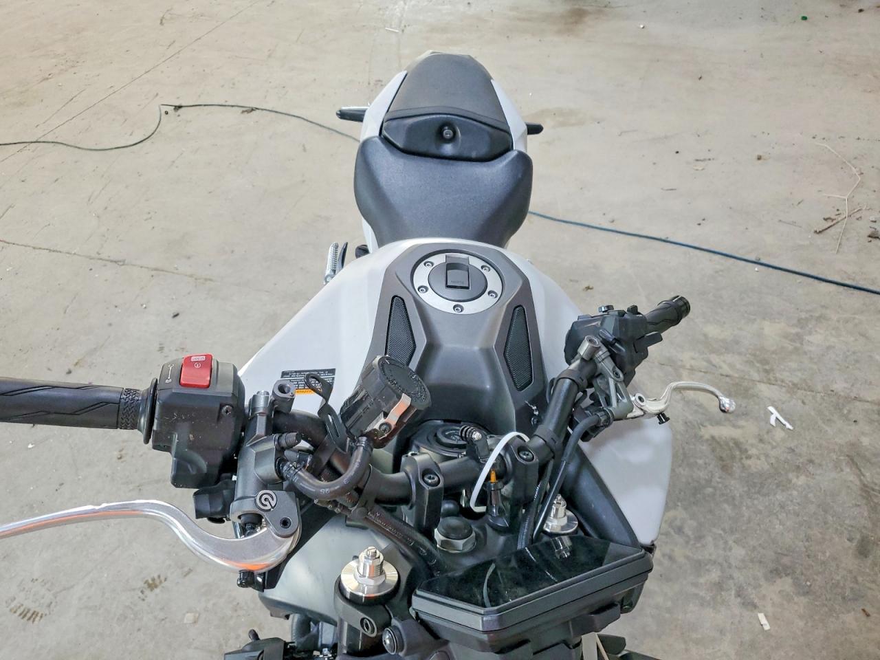 JYARN94E7SA003571 · 2025 YAMAHA MT09 · 5/9