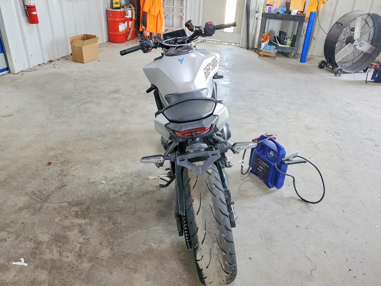 JYARN94E7SA003571 · 2025 YAMAHA MT09 · 4/9