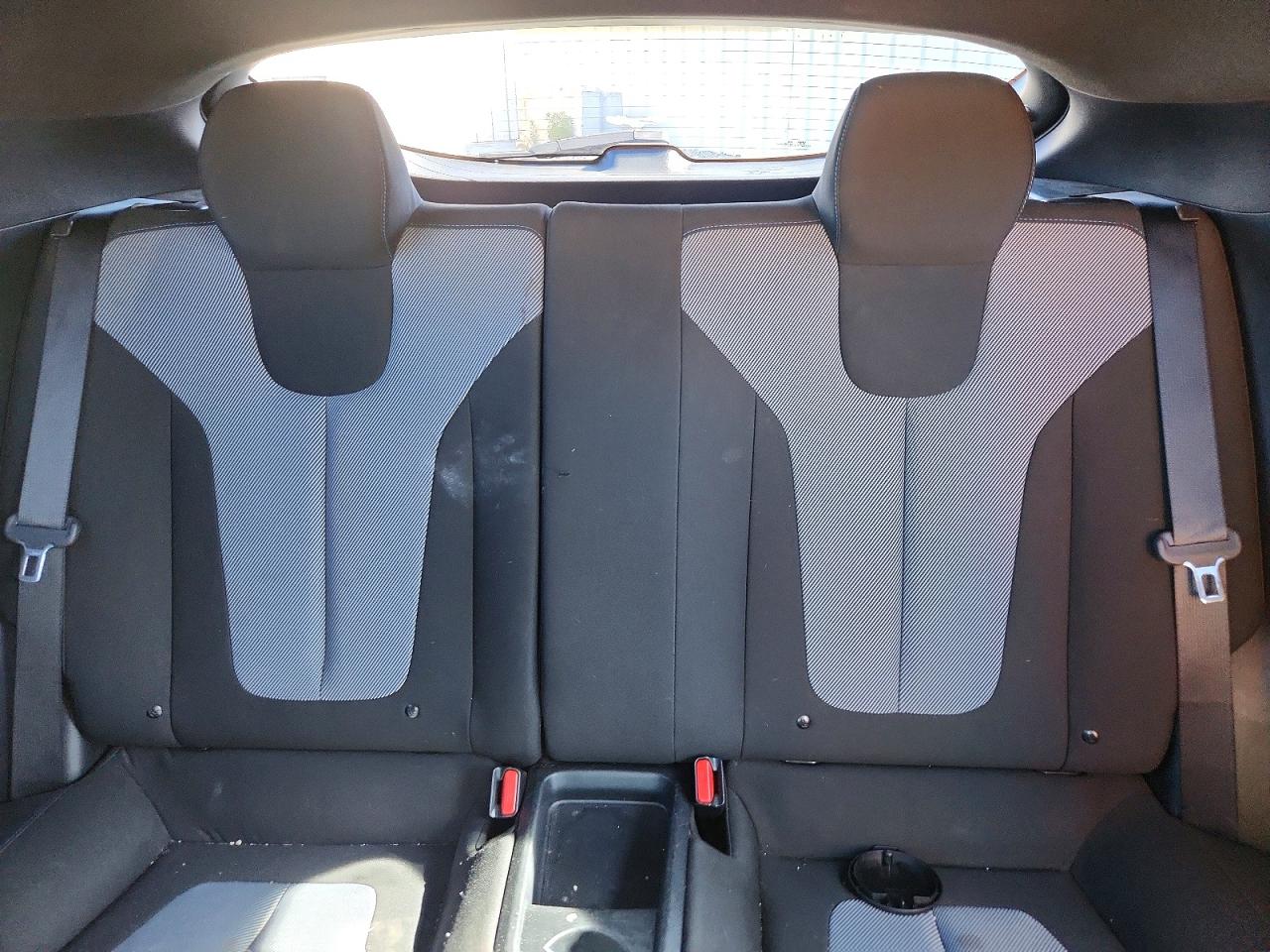 KMHTG6AF3KU008292 · 2019 HYUNDAI VELOSTER · 10/13