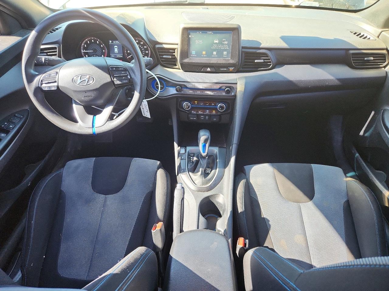KMHTG6AF3KU008292 · 2019 HYUNDAI VELOSTER · 8/13