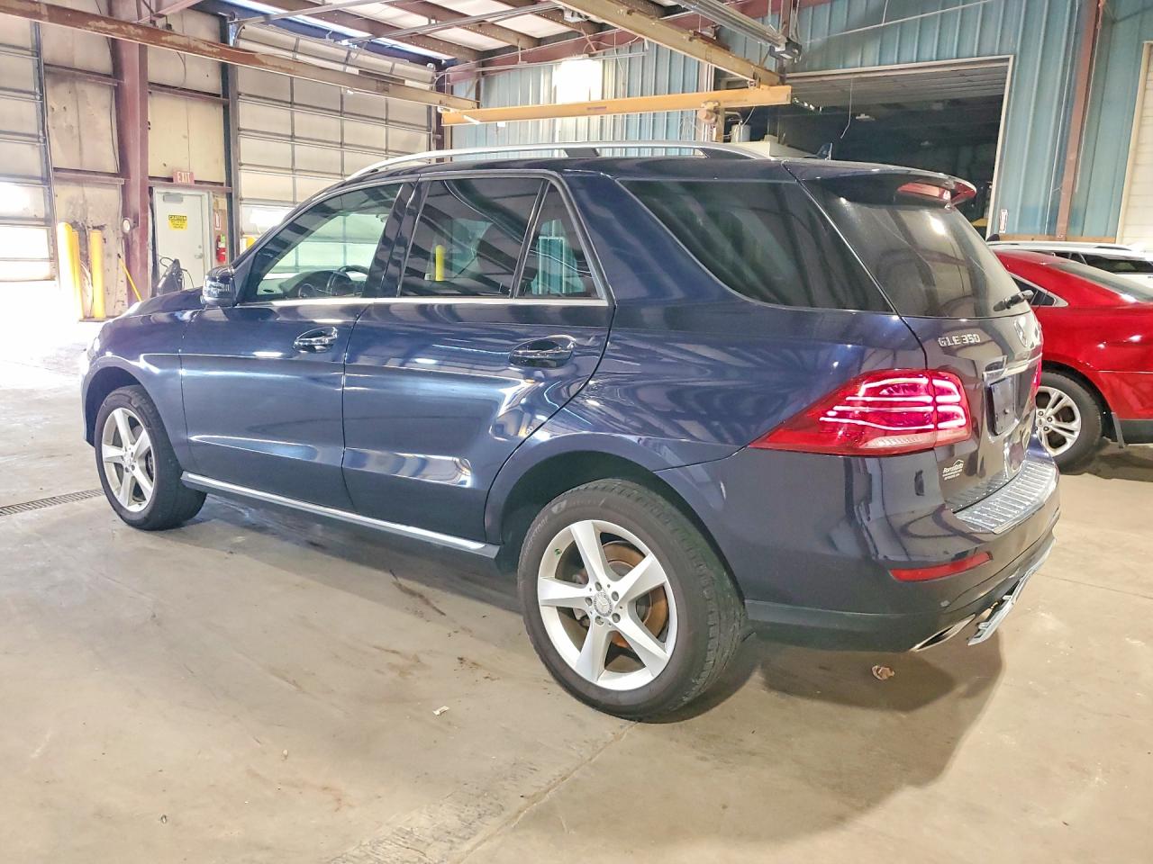4JGDA5HB9HA884121 · 2017 MERCEDES-BENZ GLE · 2/13