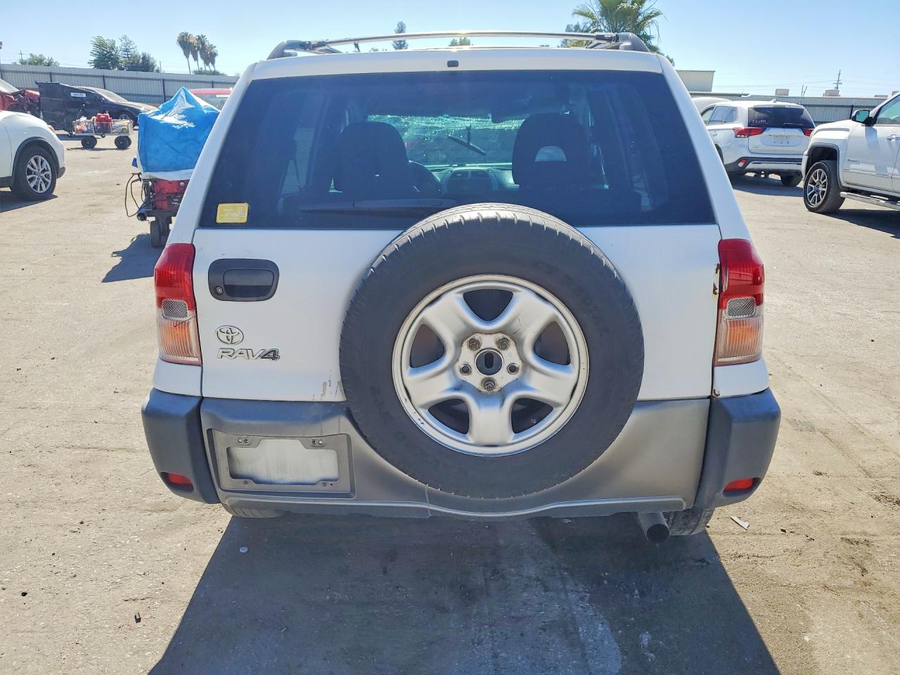 JTEGH20V320079838 · 2002 TOYOTA RAV4 · 6/12