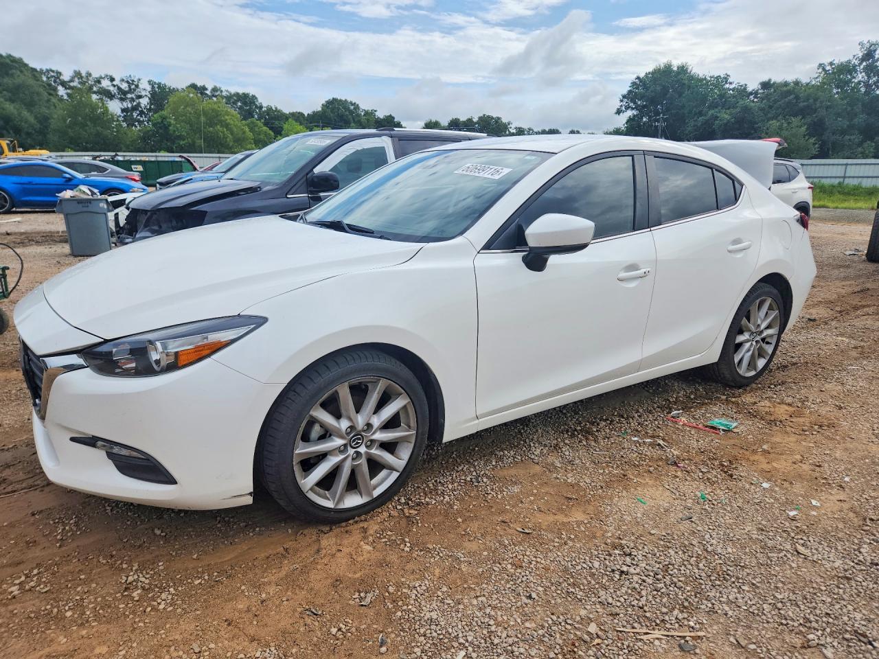 3MZBN1V72HM113931 · 2017 MAZDA 3