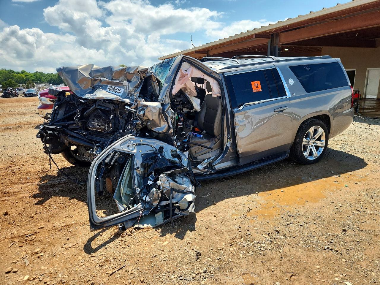 1GNSKHKC9JR254223 · 2018 CHEVROLET SUBURBAN
