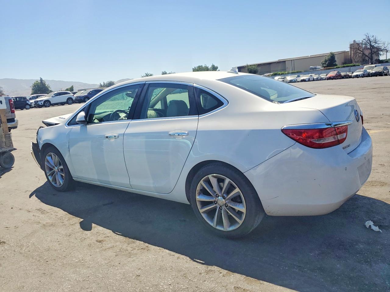 1G4PR5SK5E4233710 · 2014 BUICK VERANO · 2/12