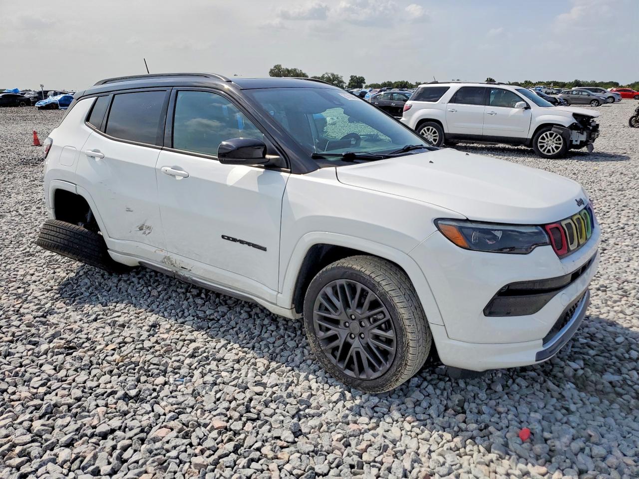 3C4NJDCB1NT228445 · 2022 JEEP COMPASS · 4/12