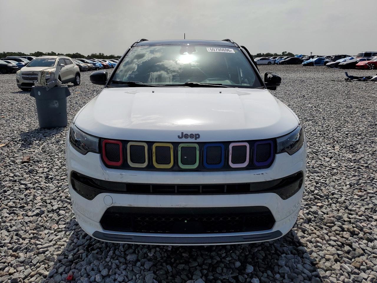3C4NJDCB1NT228445 · 2022 JEEP COMPASS · 5/12