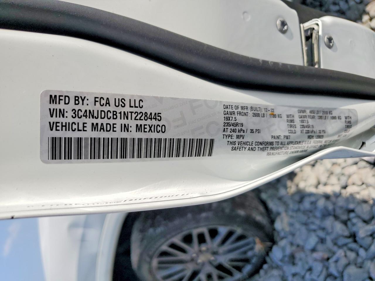 3C4NJDCB1NT228445 · 2022 JEEP COMPASS · 12/12