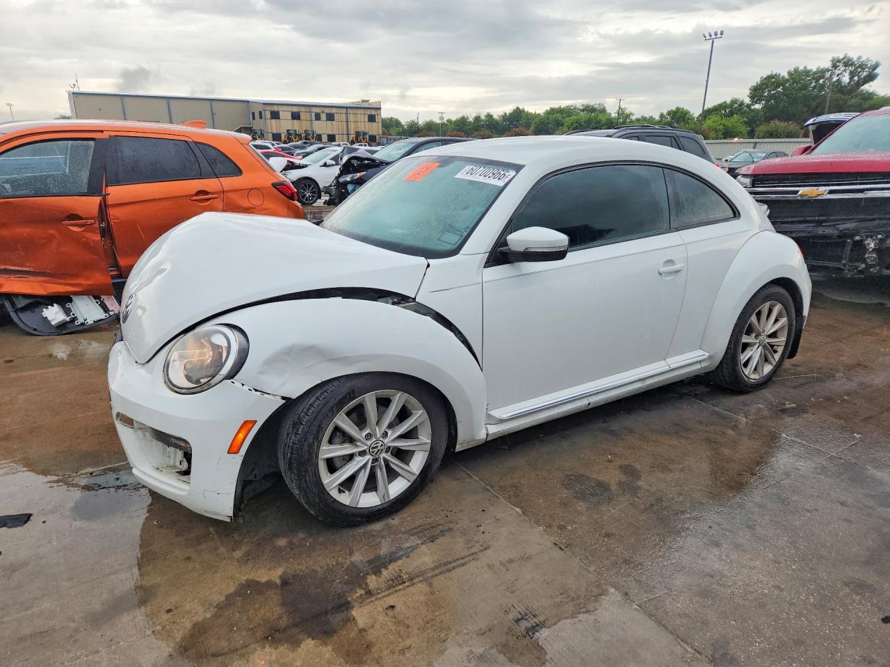 3VWJ17AT5HM607861 · 2017 VOLKSWAGEN BEETLE