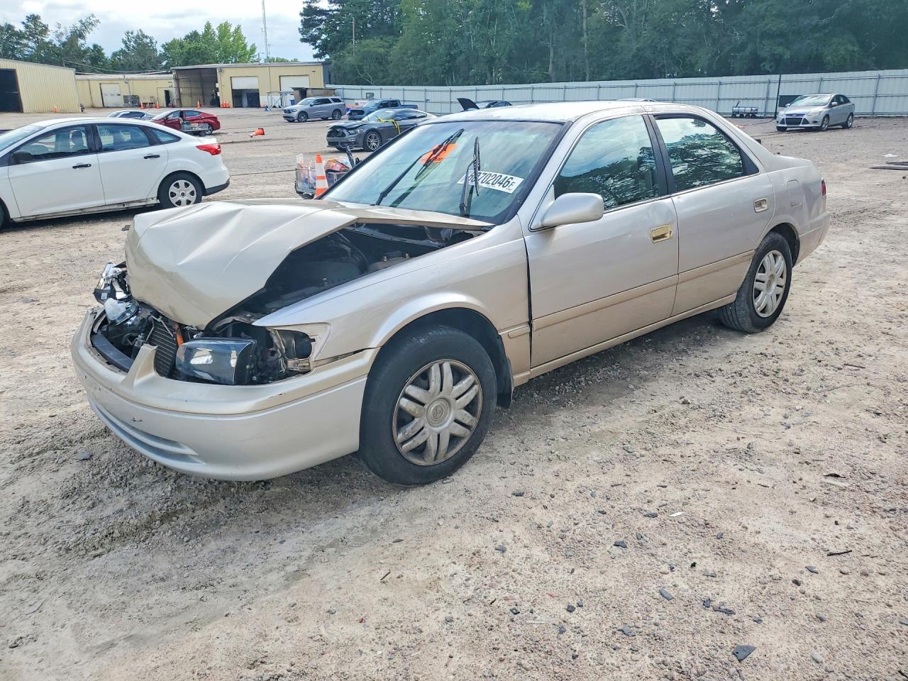 4T1BG22K1YU743426 · 2000 TOYOTA CAMRY