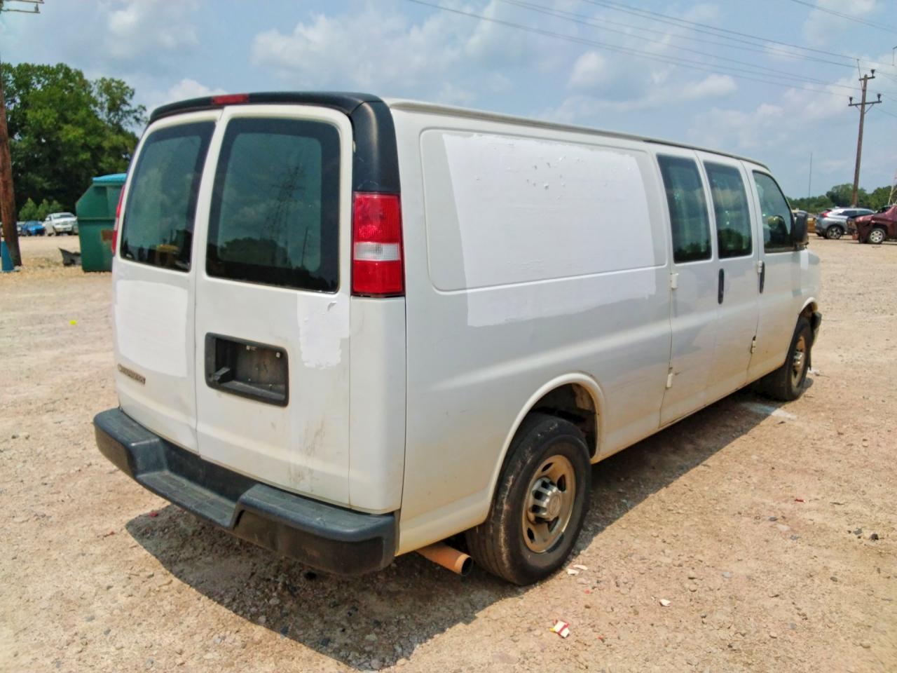 1GCWGBFG8K1330939 · 2019 CHEVROLET EXPRESS G2500 · 3/13
