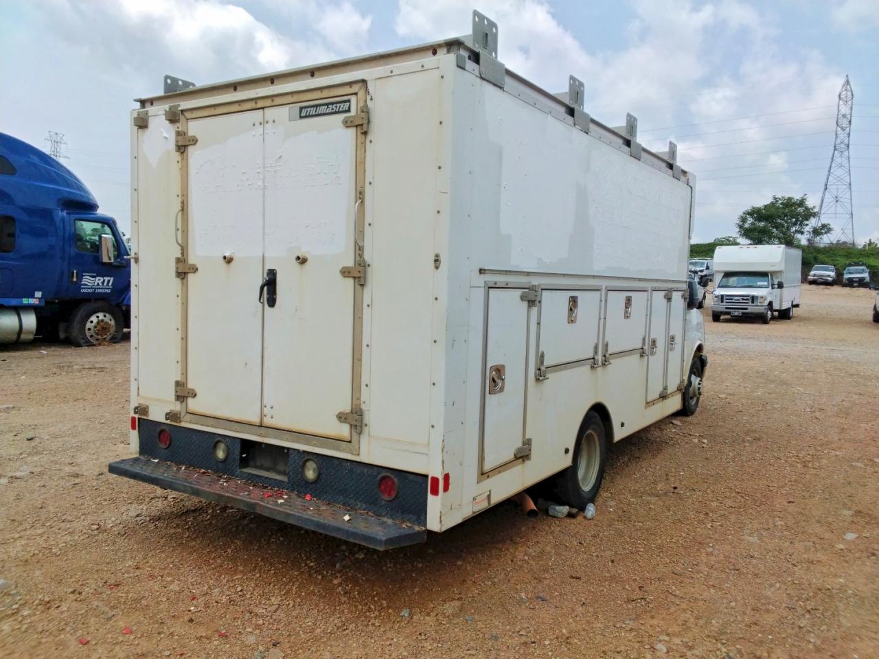 1GB3GSCG3G1176739 · 2016 CHEVROLET EXPRESS G3500 · 3/13