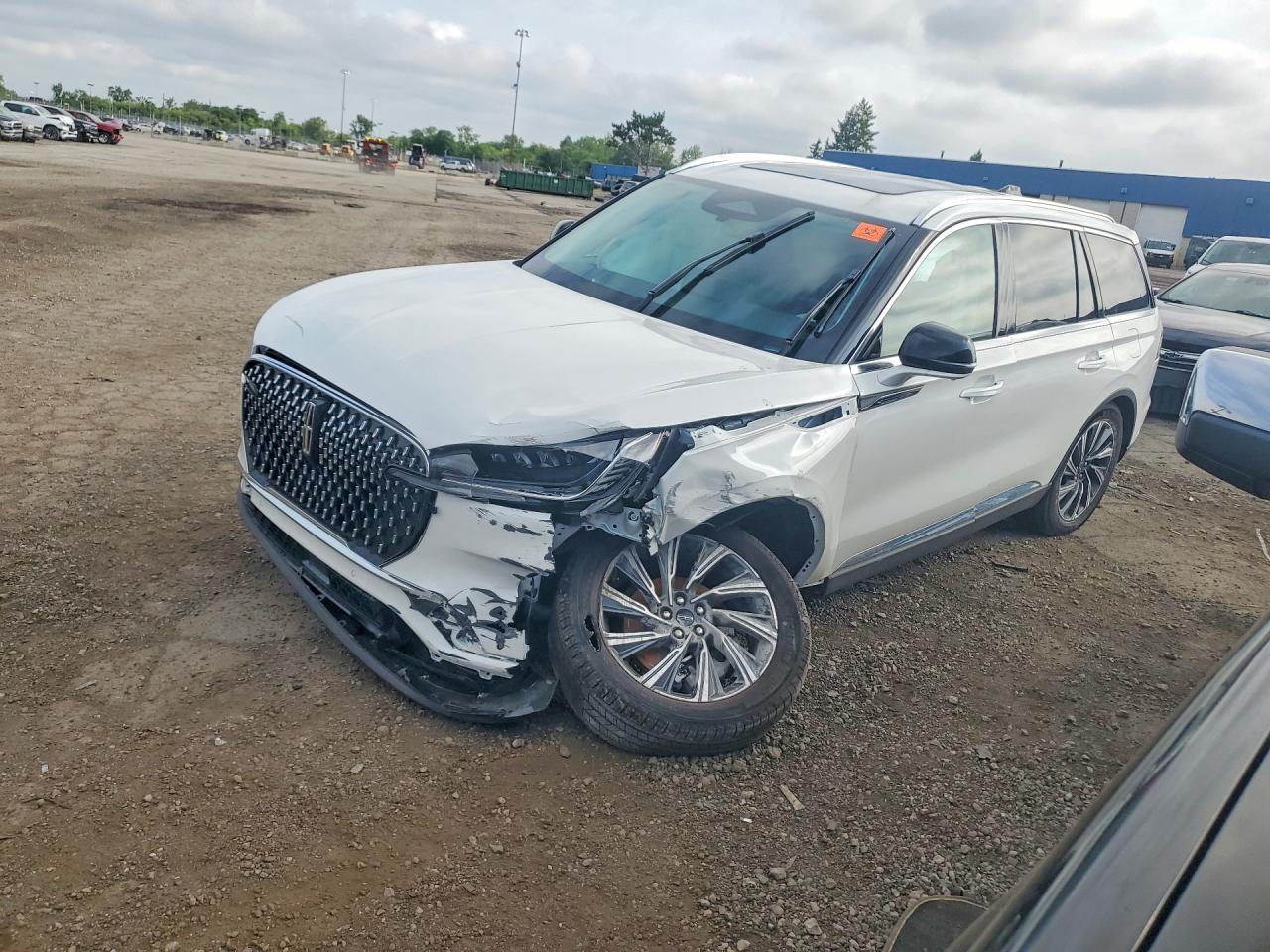 5LM5J6XC5TGL10817 · 2026 LINCOLN AVIATOR