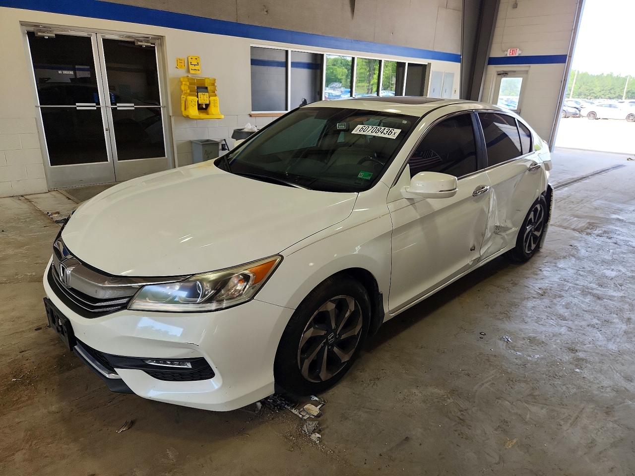 1HGCR2F80GA130989 · 2016 HONDA ACCORD