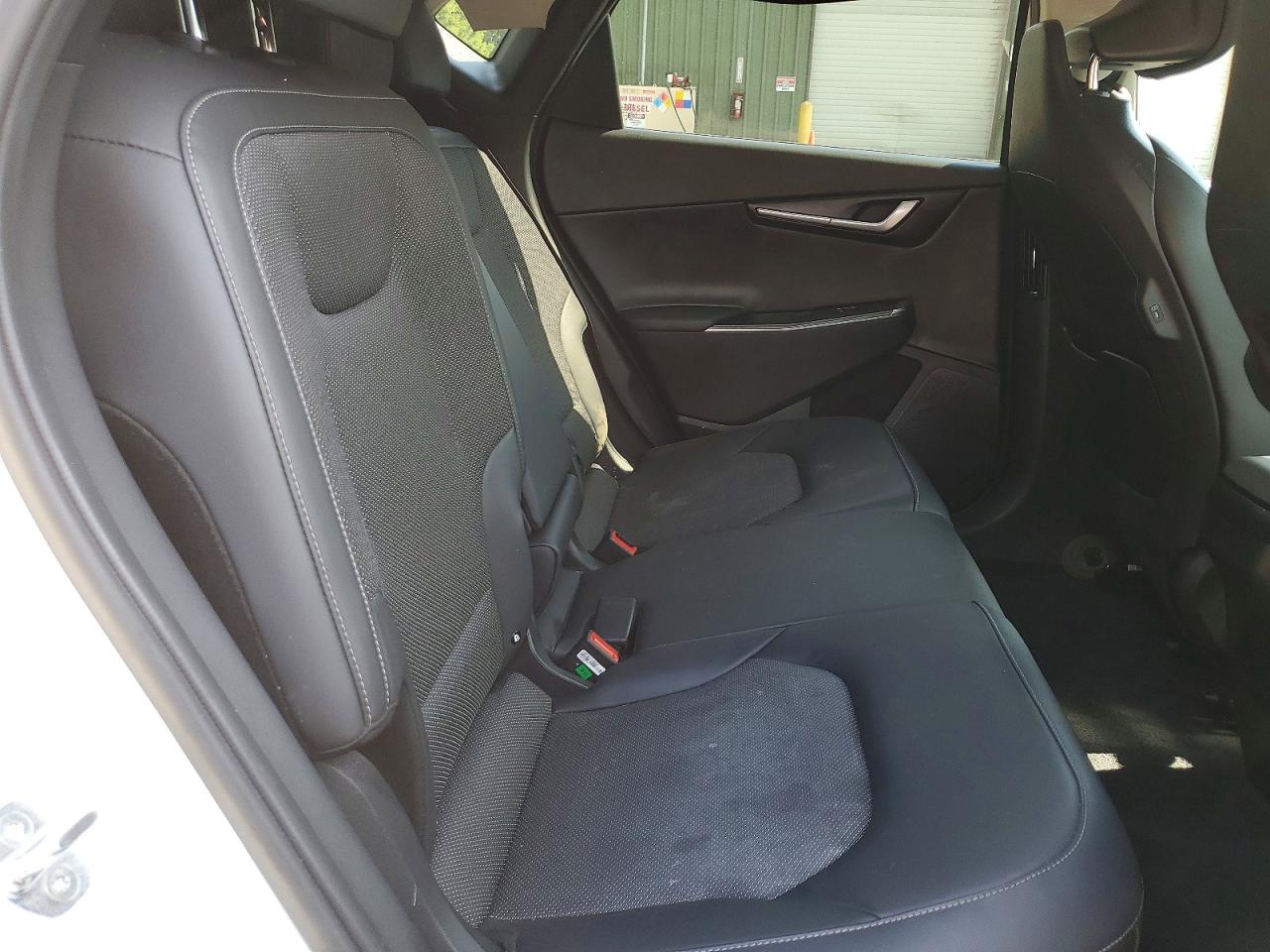 KNDC34LB9R5622458 · 2024 KIA EV6 · 11/13