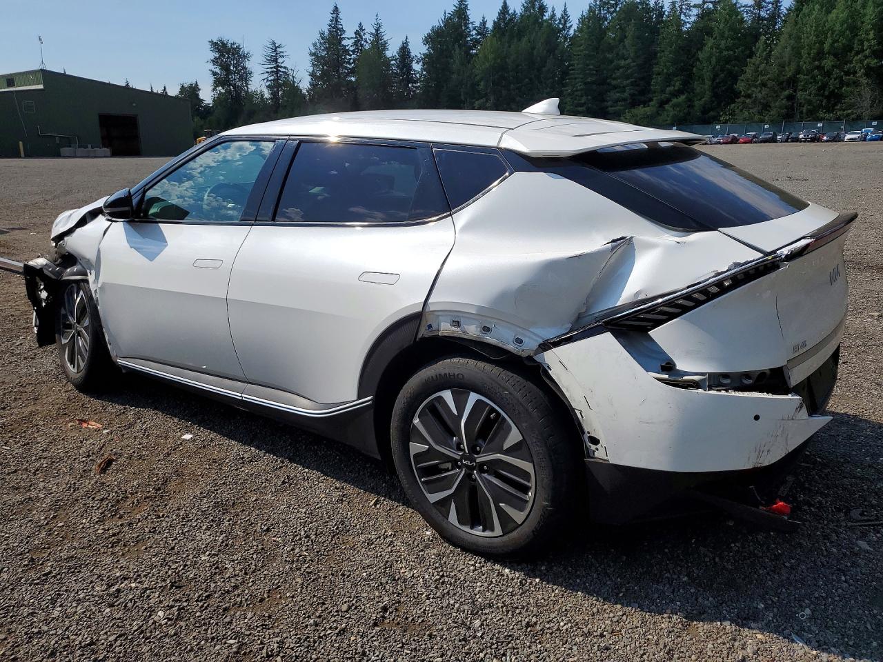 KNDC34LB9R5622458 · 2024 KIA EV6 · 2/13